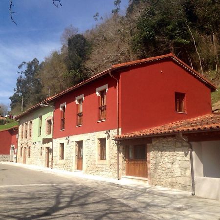 La Casuca Del Esbardu Hotel Vilde Luaran gambar