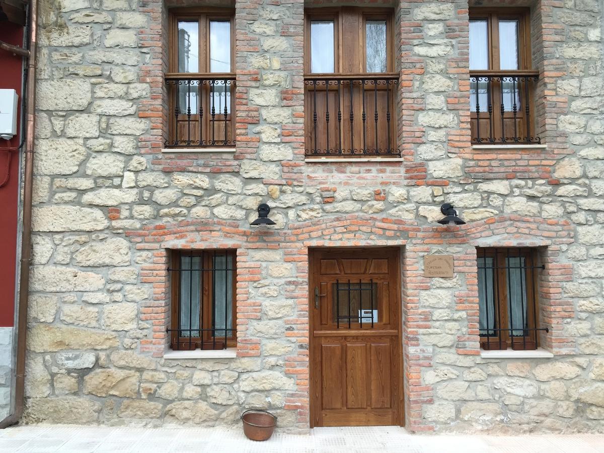 La Casuca Del Esbardu Hotel Vilde Luaran gambar