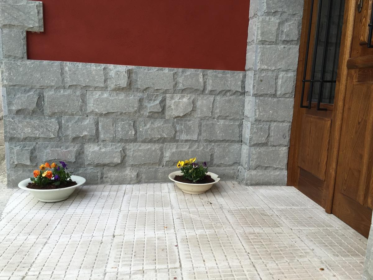 La Casuca Del Esbardu Hotel Vilde Luaran gambar