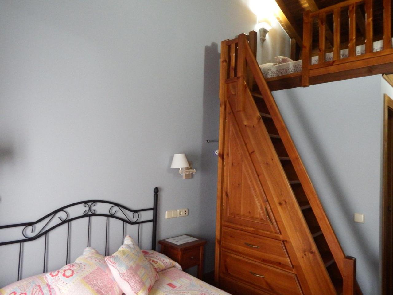 La Casuca Del Esbardu Hotel Vilde Luaran gambar
